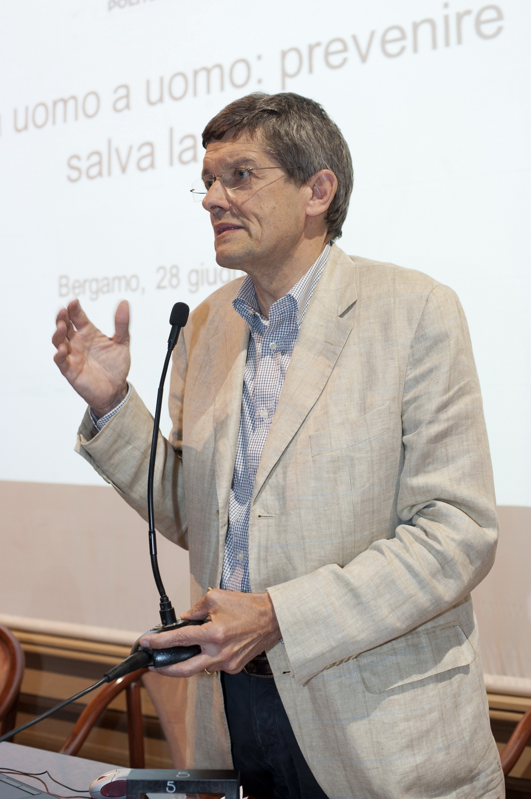 28.6.2013 Interviene Giorgio Barbaglio, Direttore sanitario ASL Bergamo (2)